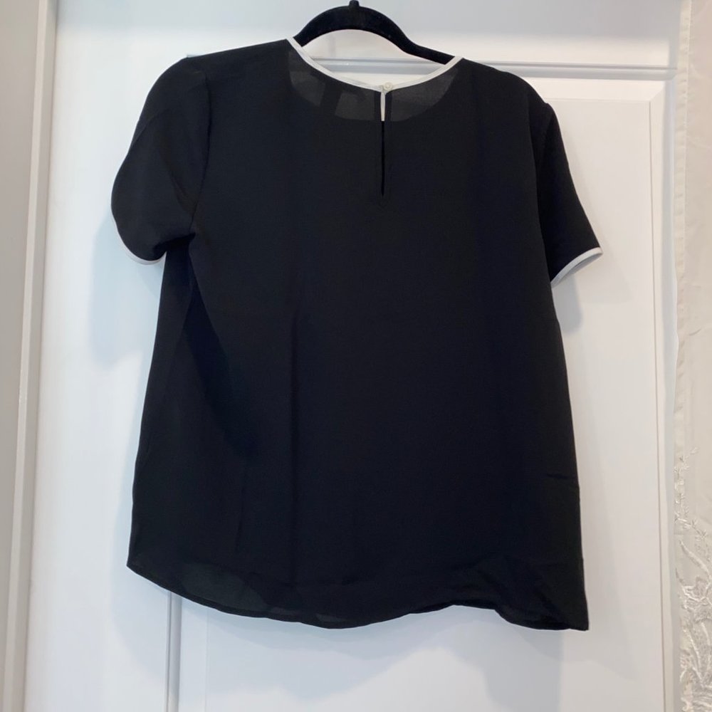 Black Blouse with White Piping - Picture 5 of 7